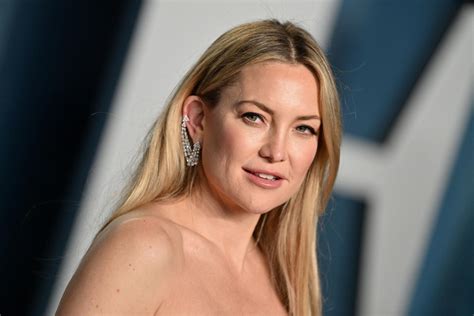 kate hudson tits|Kate Hudson, 43, poses topless on Instagram while sipping her